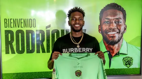 Puma Rodríguez en su llegada a FC Juárez.