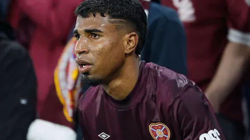 Sigue la pesadilla: Hearts pagó caro otro error de Gerald Taylor que generó burlas en Escocia.
