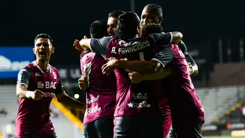 Saprissa encontró el delantero que necesita