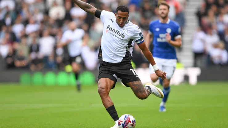 Nathaniel Mendez-Laing alcanzó importante récord en el futbol de Inglaterra