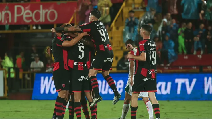 Alajuelense pone de rodillas a la Concacaf ante los ojos del mundo