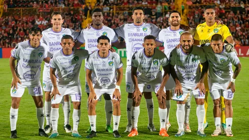 Comunicaciones anuncia la firma más esperada por su afición