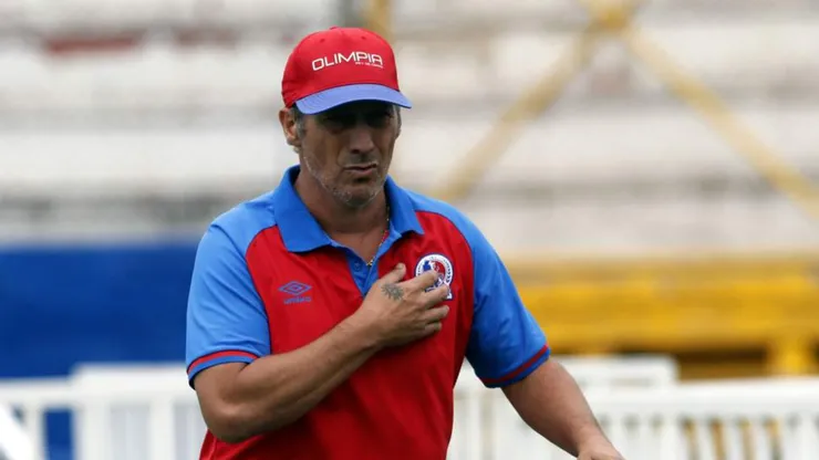 ¡Sigue la polémica en Olimpia! Se revelan los nombres de los jugadores que se habrían peleado con Pedro Troglio