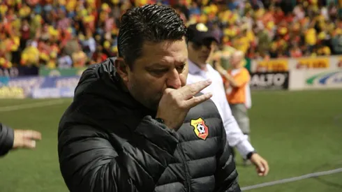 Jafet Soto no se anduvo con rodeos al hablar del arbitraje.