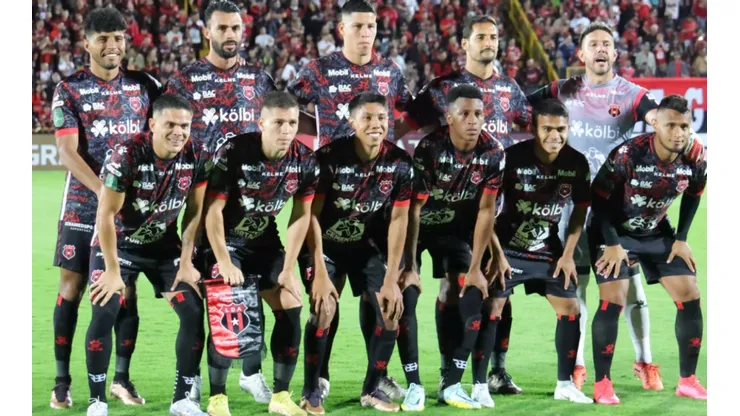 Alajuelense recuperaría a una de sus figuras para el clásico ante Saprissa.