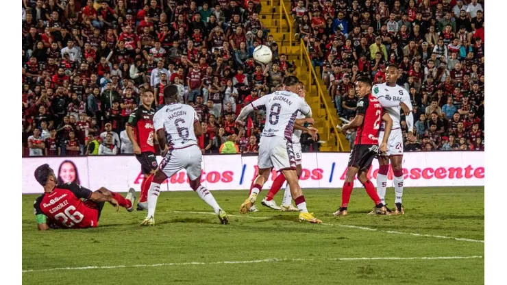 Saprissa doblegó a Alajuelense en el Clásico Nacional.