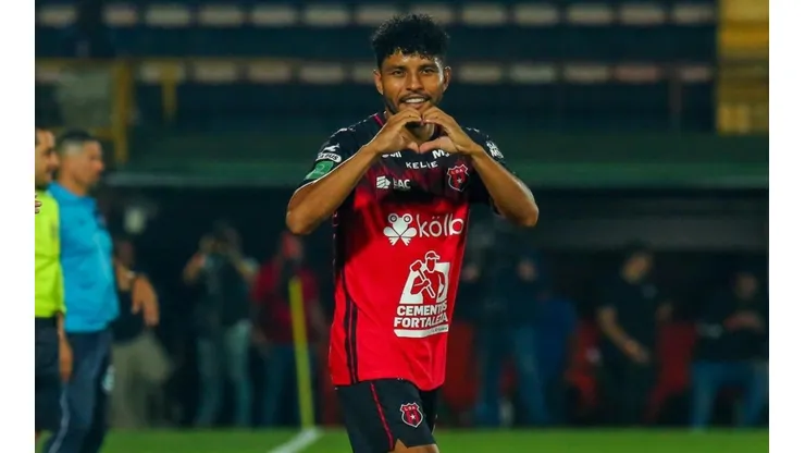 Johan Venegas y sus 21 goles son noticia en Latinoamérica (LDA)