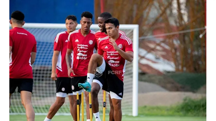 Los tres futbolistas de Costa Rica que se perderán el partido ante Martinica.