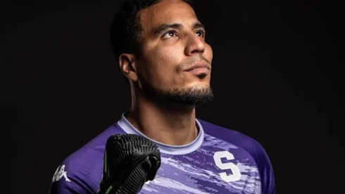 Esteban Alvarado vuelve al arco mrado después de 13 años (Saprissa)