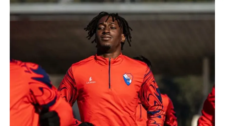 Roan Wilson debutó en Europa con victoria ante el Porto (GVFC)
