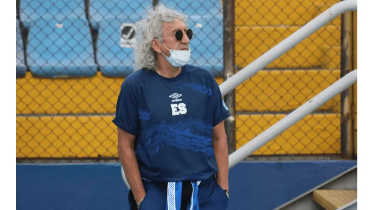 Mágico González sobre el fútbol salvadoreño: "Erramos mucho por lo mismo, hay algo vicioso que debemos tratar".