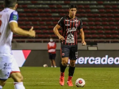 ¿Está Alajuelense preparando a su próximo capitán? Observe de quién se trata