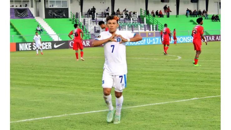 Seleccionado Sub-17 de El Salvador interesa a contratistas mexicanos y estadounidenses.