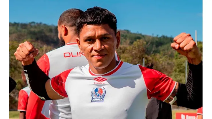 Bryan Moya está disponible para jugar con Olimpia