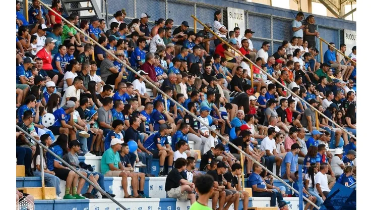 Con un estadio lleno a reventar jugara Pérez Zeledón ante Saprissa (Municipal PZ)