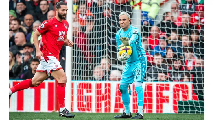 ¡Punto de oro! Keylor Navas volvió a destacar y evitó que el Manchester City goleara al Notingham Forest (VIDEO)