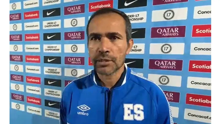El técnico de El Salvador habló de los errores que se cometieron ante Honduras