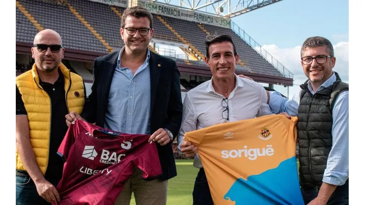 ◉ Las noticias de Saprissa hoy: visita desde España, novedad en las conferencias y ¿una muralla casi imbatible?