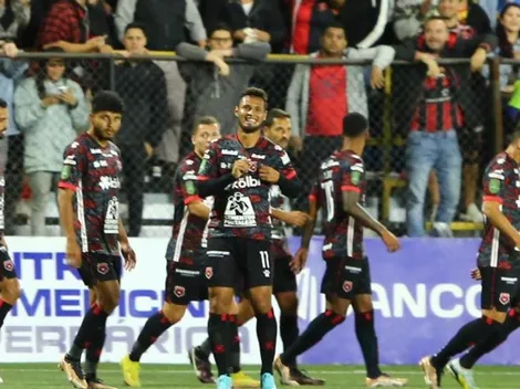Alajuelense humilla a Herediano y despega solitario en la cima del torneo