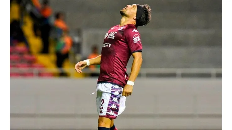 Christian Bolaños vuelve a sumar minutos en Saprissa