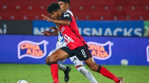 Johan Venegas, anotador del primer tanto para los manudos (LDA)