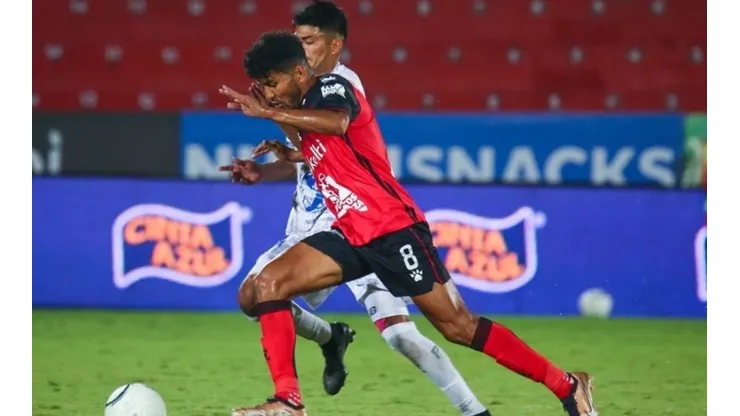 Johan Venegas, anotador del primer tanto para los manudos (LDA)