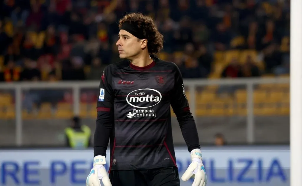 Memo Ochoa tiene una oferta del Mazatlán sobre la mesa (Getty).