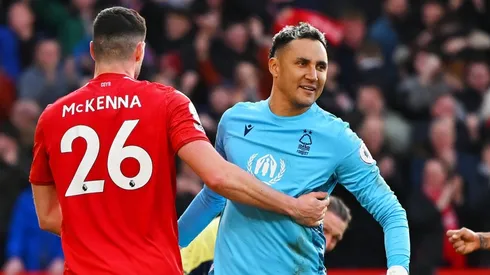 Afición del Nottingham Forest ovacionó a Keylor Navas.