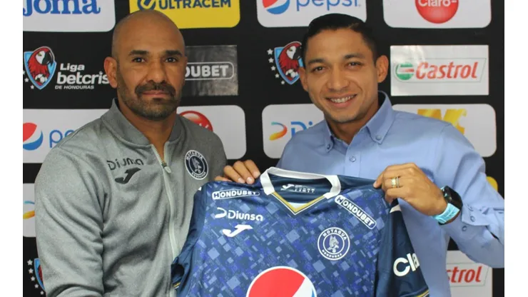 Motagua cambia de entrenador a pocos días del Clásico