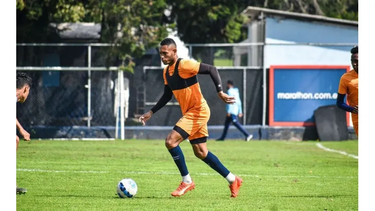 Ismael Díaz anotó en la pretemporada de su equipo