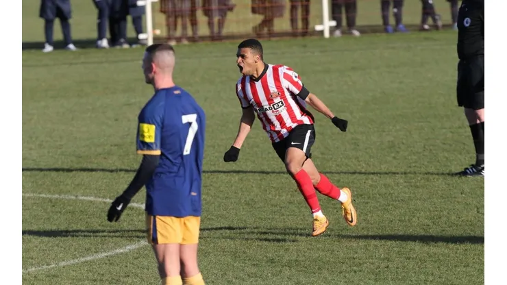 Jewison Bennette anotó en victoria del Sunderland ante Newcastle United.