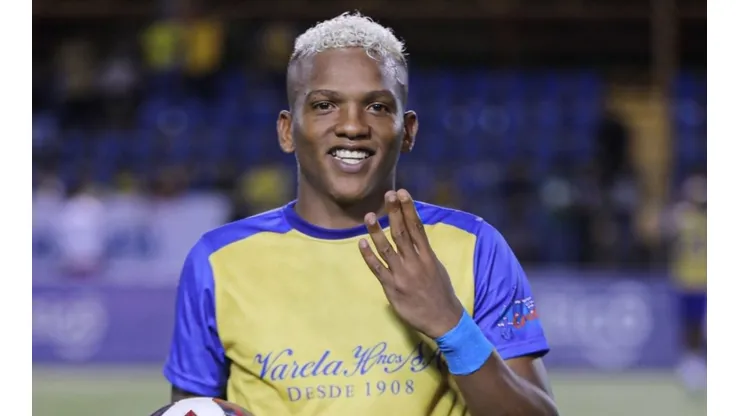Ronaldo Córdoba podría ser legionario