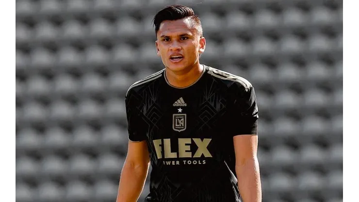 Denil Maldonado debuta con LAFC en amistoso de pretemporada