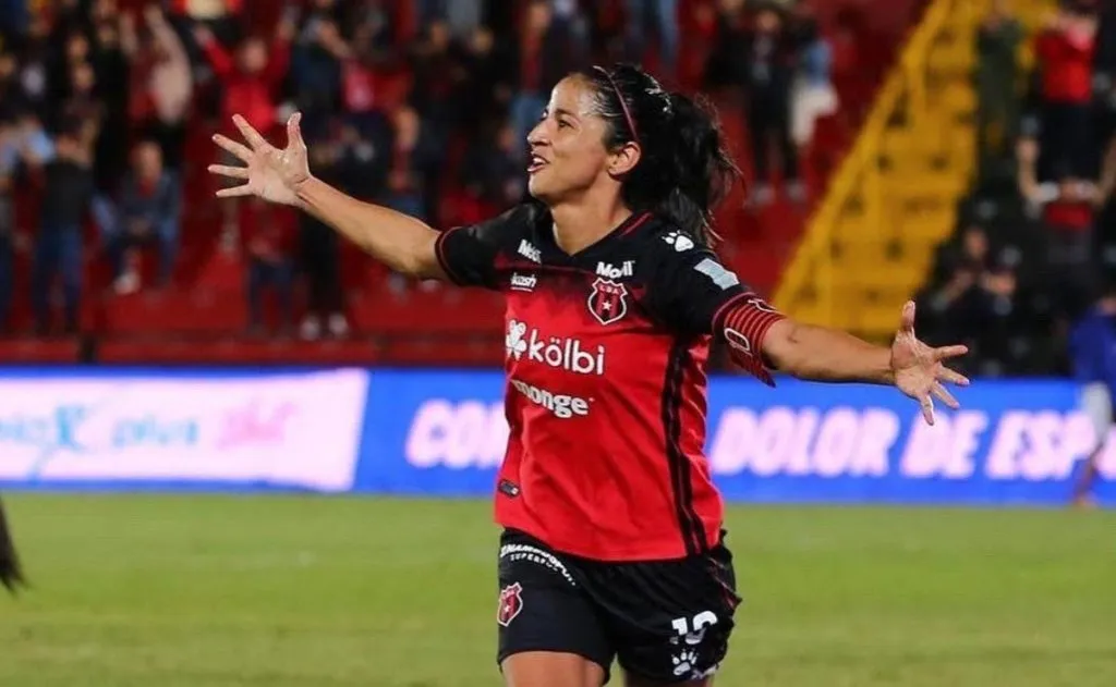 Shirley Cruz tendrá una película sobre su vida (LDA).