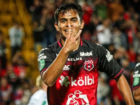 Aarón Suárez inició el año motivado, encendido y en la cima del goleo costarricense