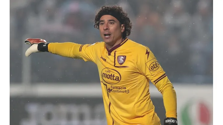 La racha negativa de Guillermo Ochoa en Europa que engrandece a Keylor Navas