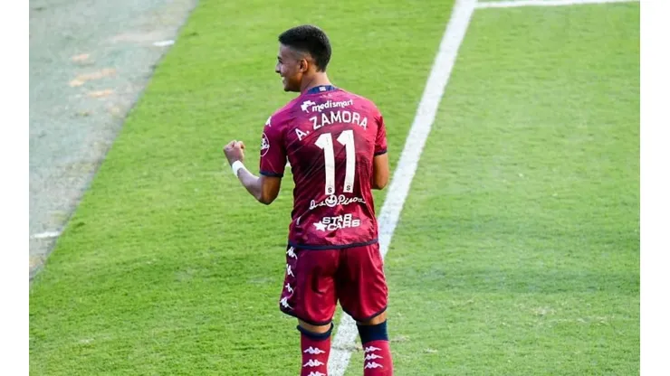 Álvaro Zamora acepta interés de clubes del fútbol internacional.