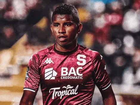 Fidel Escobar rechazó jugar la Copa Libertadores para quedarse en el Saprissa