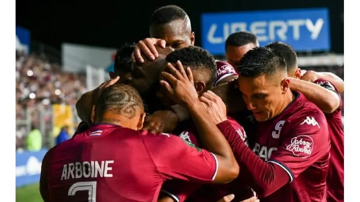 El futbolista de Saprissa que maneja ofertas de dos clubes de la MLS.