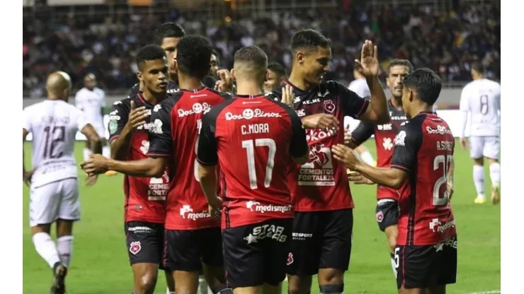 La camiseta número 10 no se usará por un tiempo en Alajuelense (LDA)
