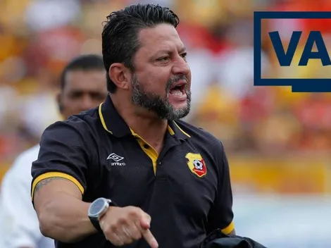 Jafet Soto señala que Herediano habría ganado torneos con el VAR