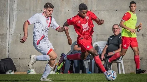 Adán Hendricks marcó un doblete en el triunfo de su equipo