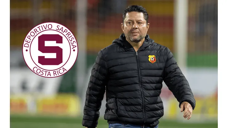 El guiño de Jafet Soto a un jugador del Deportivo Saprissa.