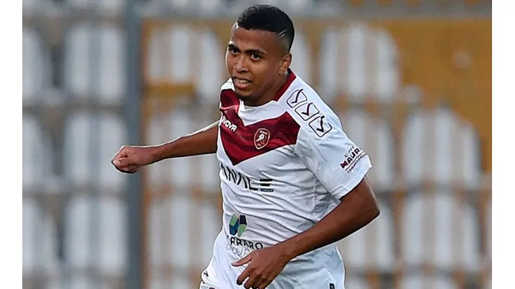 Rigoberto Rivas marca un golazo con el Reggina de Italia