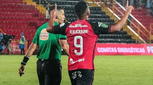 Rolando Blackburn es pretendido por un exequipo suyo