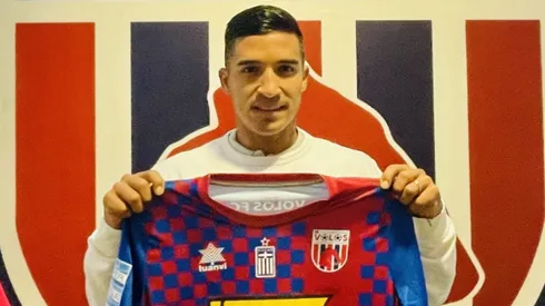 Michaell Chirinos fue presentado en el Volos FC de la Superliga de Grecia.
