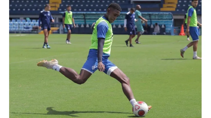 Hondureño está a prueba en Cartaginés