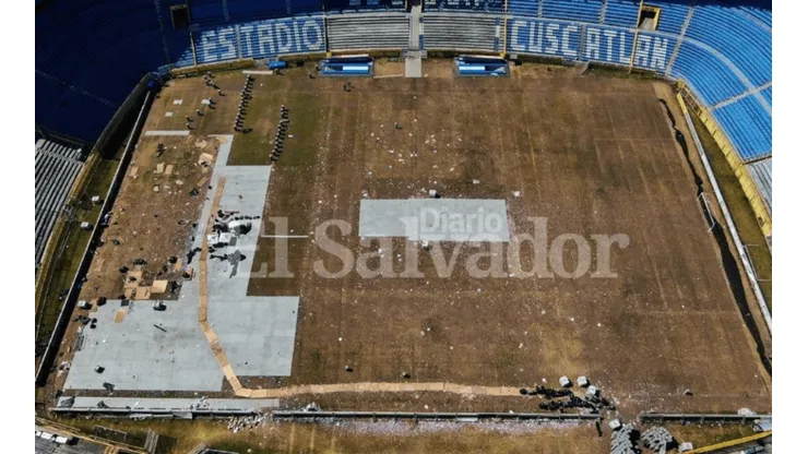 Grama del Estadio Cuscatlán luce en pésimo estado a días del amistoso entre FAS y Pachuca.