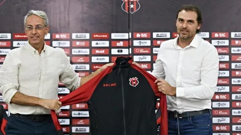 Goleador de Paraguay en la mira de la Liga Deportiva Alajuelense