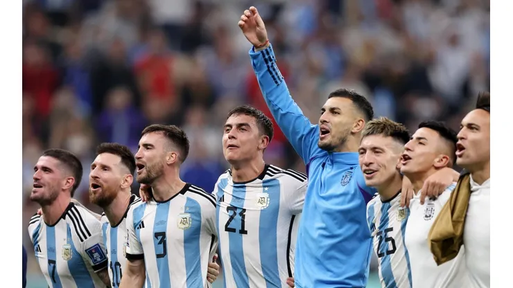 El exdefensa de Saprissa que jugó con 5 finalistas de la Argentina de Scaloni